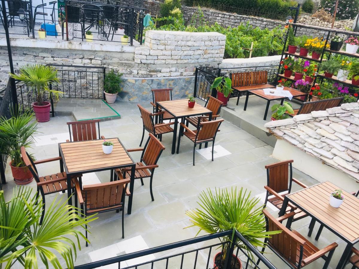 Kore Guest House Gjirokastër Exteriör bild
