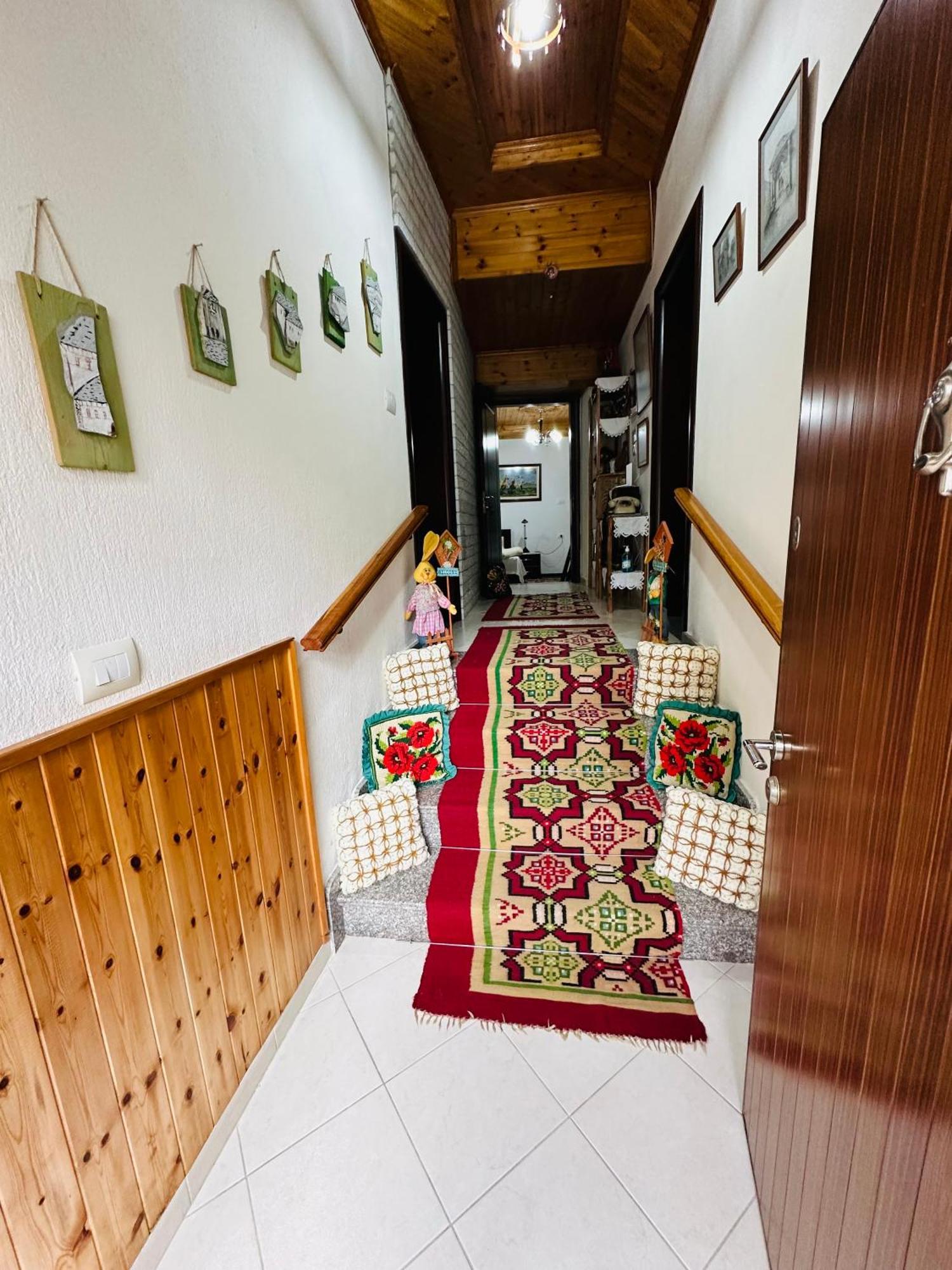 Kore Guest House Gjirokastër Exteriör bild